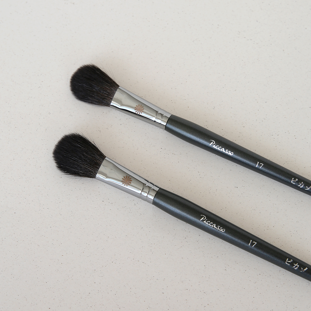 17 blusher